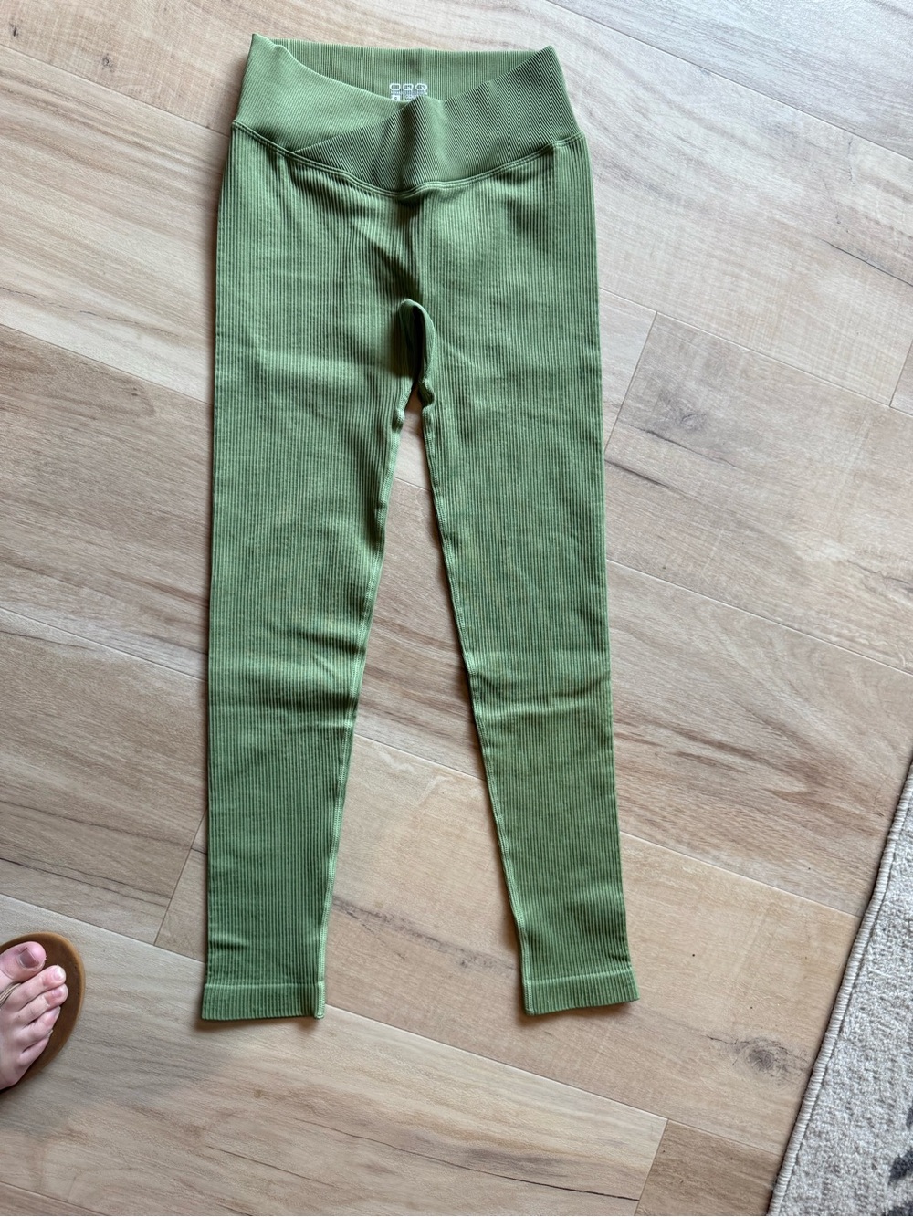 Ribbed Olive Green High-Waist Leggings